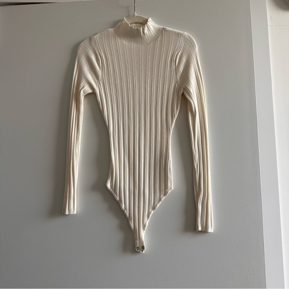 Abercrombie & Fitch Cream Ribbed Bodysuit - Picture 1 of 3